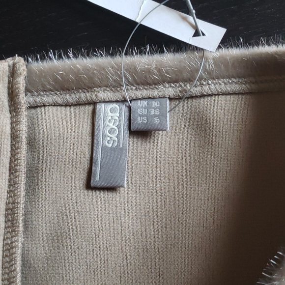 Skirt - Picture 3 of 3